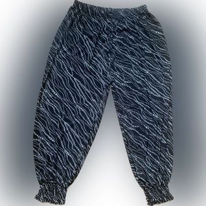 *** Capri Harem Pantaloons Rompers | Black + White | Sz S